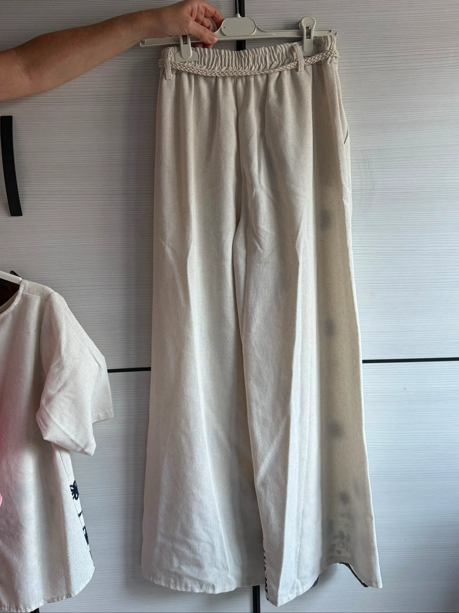 Embroidered flower linen blouse and pants set Made in Italy – photo 7